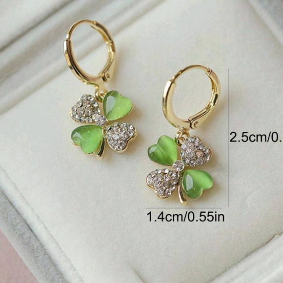 1pair Heart Shaped Green Cats Eye Stone & Four-Leaf Clover Design Earrings - Picture 2 of 3